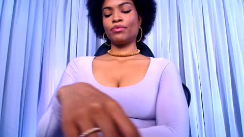 Snapshot of queendom_ing chatting on 02/22/26, 08:18 Sweet Goddess online show from 02/22/26, 08:18