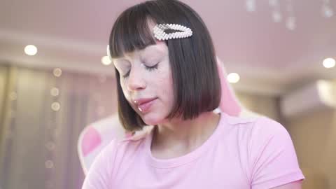 Nelly  INSTA  queenelia  online show from 12/01/25, 02:00