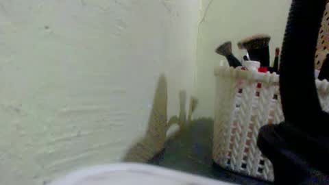 Snapshot of queenfcker1st chatting on 03/24/26, 02:05 Be my property Sabrina online show from 03/24/26, 02:05