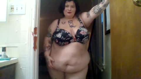 Snapshot of queenjezabel444 chatting on 01/08/25, 10:37 QueenJezabel online show from 01/08/25, 10:37