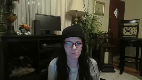 Snapshot of queenjmmannen18 chatting on 01/05/25, 02:17 queenjmmannen18 online show from 01/05/25, 02:17