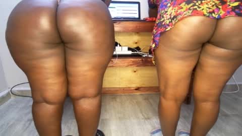 Nina online show from 09/20/25, 02:34