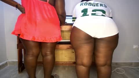 Nina online show from 10/15/25, 02:39