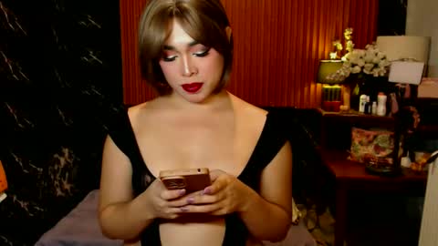Snapshot of queenkiraasiantsxxx chatting on 02/01/26, 09:24 Kira online show from 02/01/26, 09:24