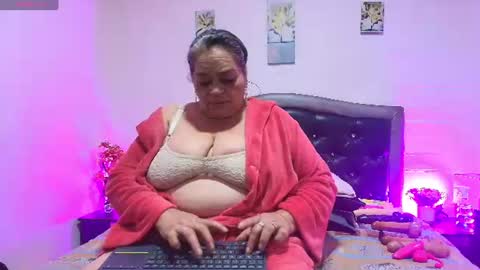 VickyBoobss online show from 07/18/26, 01:43