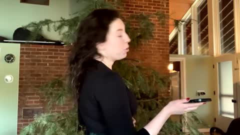 Snapshot of queenmilady chatting on 01/11/25, 10:40 Sarlei Sar-uh-lie online show from 01/11/25, 10:40