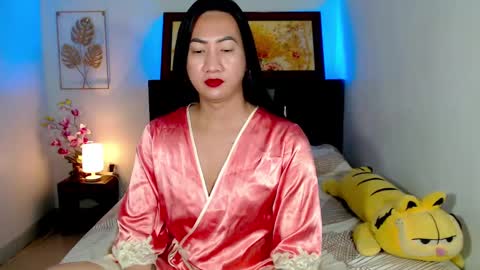 Snapshot of queenmistressts chatting on 12/25/24, 05:48 QUEEN online show from 12/25/24, 05:48