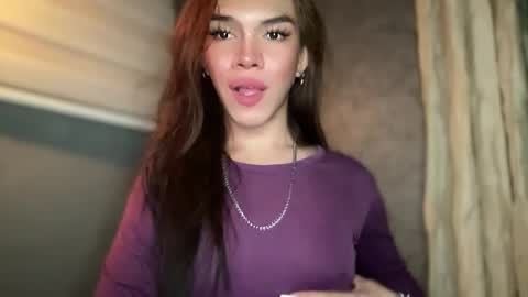 Snapshot of queenn_xxx chatting on 11/09/25, 10:52 QUEEN online show from 11/09/25, 10:52