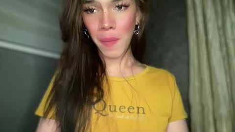 Snapshot of queenn_xxx chatting on 11/10/25, 07:46 QUEEN online show from 11/10/25, 07:46