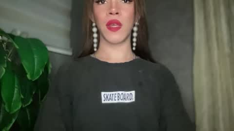 Snapshot of queenn_xxx chatting on 03/01/26, 01:07 QUEEN online show from 03/01/26, 01:07