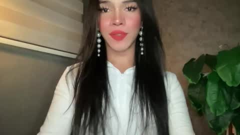 Snapshot of queenn_xxx chatting on 03/08/26, 07:06 QUEEN online show from 03/08/26, 07:06