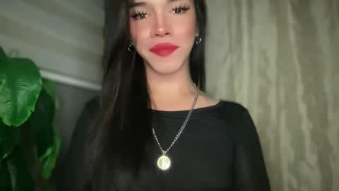 Snapshot of queenn_xxx chatting on 03/22/26, 04:10 QUEEN online show from 03/22/26, 04:10