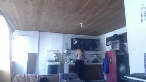 Snapshot of queennicky88 chatting on 11/04/25, 09:03 Nico online show from 11/04/25, 09:03