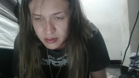 Snapshot of queennicky88 chatting on 11/09/25, 01:59 Nico online show from 11/09/25, 01:59