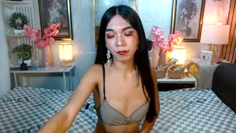Snapshot of queennira chatting on 07/14/26, 05:34 queennira online show from 07/14/26, 05:34