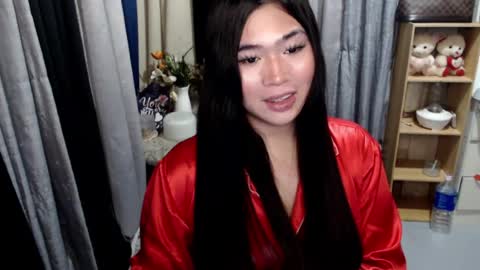 Snapshot of queenofcum169xx chatting on 07/09/26, 06:01 Mikka online show from 07/09/26, 06:01