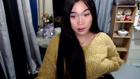 Snapshot of queenofcum169xx chatting on 07/20/26, 03:36 Mikka online show from 07/20/26, 03:36