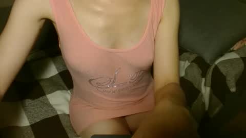 Snapshot of queenoftenderness chatting on 11/10/25, 07:46 queenoftenderness online show from 11/10/25, 07:46