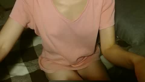 Snapshot of queenoftenderness chatting on 12/01/25, 05:18 queenoftenderness online show from 12/01/25, 05:18