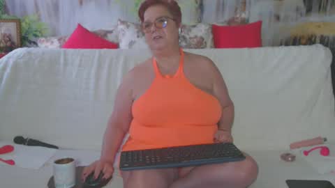 Snapshot of queenpammy chatting on 02/05/25, 07:07 QueenPammy online show from 02/05/25, 07:07