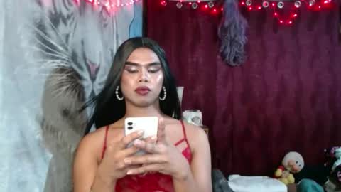 queenpinayebony_xx online show from 05/03/26, 11:27