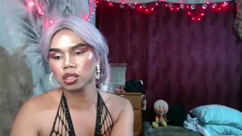 queenpinayebony_xx online show from 05/08/26, 06:24