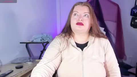 Snapshot of queensami7 chatting on 11/09/25, 06:12 Samantha online show from 11/09/25, 06:12