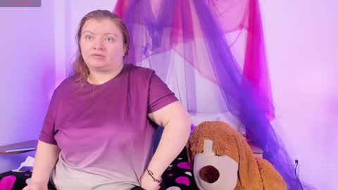 Snapshot of queensami7 chatting on 05/26/26, 02:51 Samantha online show from 05/26/26, 02:51