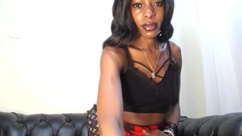 Snapshot of queensanta chatting on 03/18/26, 10:40 santa online show from 03/18/26, 10:40