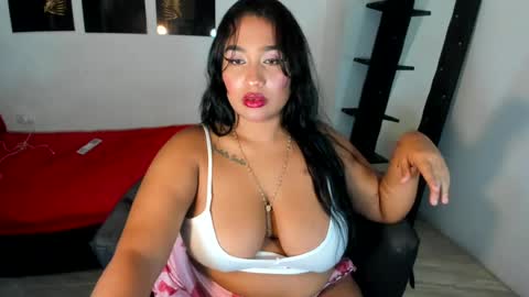 Snapshot of queensquirt31 chatting on 08/03/26, 03:16 queensquirt31 online show from 08/03/26, 03:16