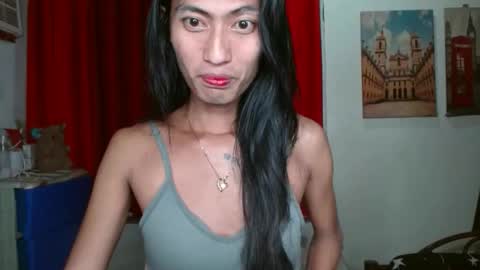 Snapshot of queensteffi chatting on 11/24/25, 08:58 queensteffi online show from 11/24/25, 08:58