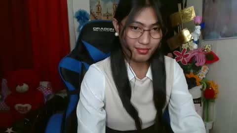 Snapshot of queensteffi chatting on 03/04/26, 10:05 queensteffi online show from 03/04/26, 10:05