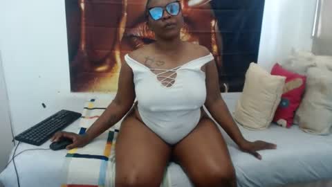 queenteex6993 online show from 06/30/26, 09:32