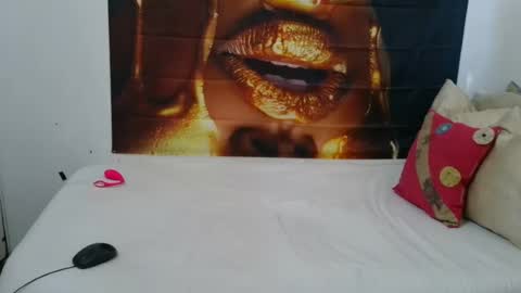queenteex6993 online show from 07/26/26, 07:26