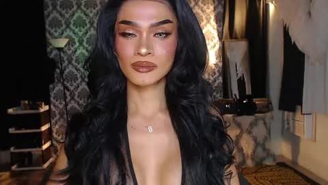 Snapshot of queenvalentinats chatting on 03/25/26, 03:40 ValentinaMoone online show from 03/25/26, 03:40