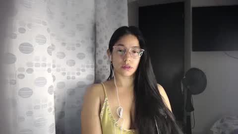 Paola online show from 03/31/26, 04:46