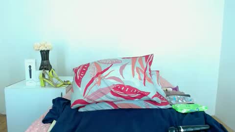 QUEENxJESSI online show from 09/25/25, 02:48