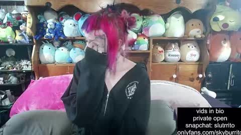 Sky Burrito online show from 10/27/25, 04:49