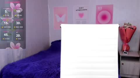 Snapshot of queitsharm_ chatting on 07/12/26, 06:15 Anna online show from 07/12/26, 06:15
