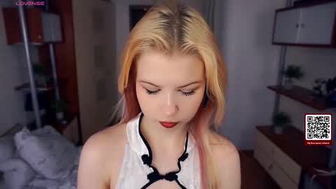 Tate online show from 11/24/25, 04:23