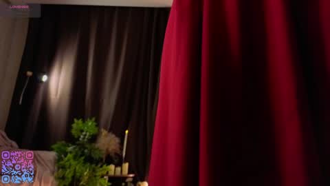 Teri  My favorite vibes 77 101 222 666 online show from 12/16/25, 02:16