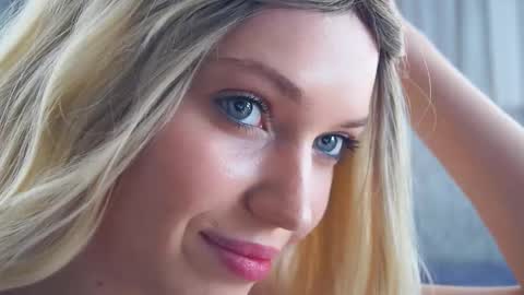 Fiona online show from 03/08/25, 06:43