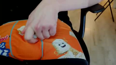 Snapshot of questionsfordays chatting on 03/28/26, 08:19 DaddyDreams online show from 03/28/26, 08:19