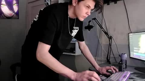 quiet_sh online show from 02/22/26, 01:29