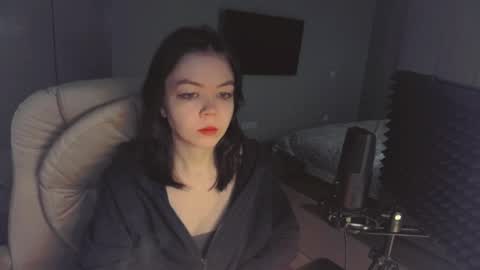 Snapshot of quietluxury chatting on 04/07/26, 12:27 quietluxury online show from 04/07/26, 12:27