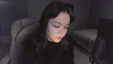 Snapshot of quietluxury chatting on 04/30/26, 08:57 quietluxury online show from 04/30/26, 08:57