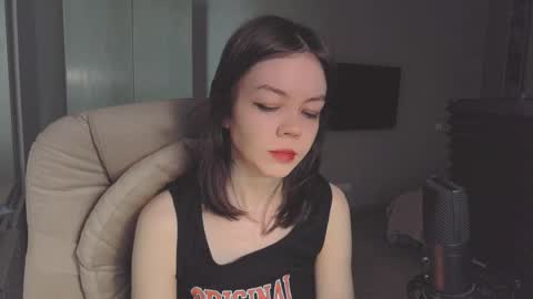 Snapshot of quietluxury chatting on 05/31/26, 11:50 quietluxury online show from 05/31/26, 11:50