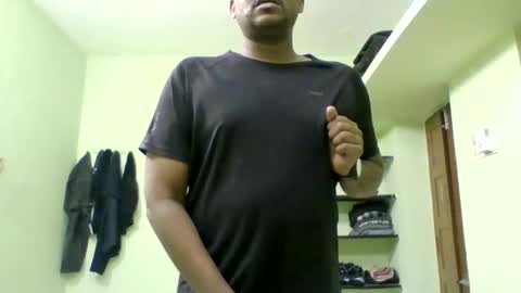 Snapshot of quietlyyours chatting on 02/18/26, 04:03 quietlyyours online show from 02/18/26, 04:03