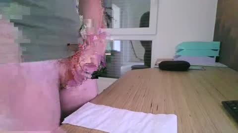 Snapshot of quik1234 chatting on 03/07/25, 09:18 quik1234 online show from 03/07/25, 09:18