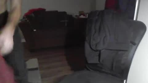 Snapshot of quinsanre chatting on 01/18/25, 06:10 Bones online show from 01/18/25, 06:10